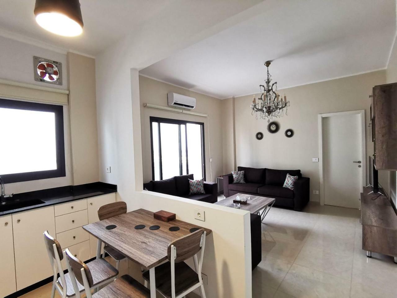 West House Apartments-Mar Mikhael Beirut Eksteriør bilde